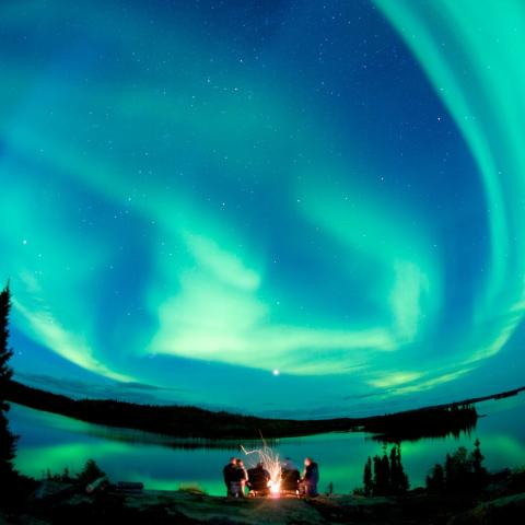 Por qué las auroras boreales son asombrosas en verano